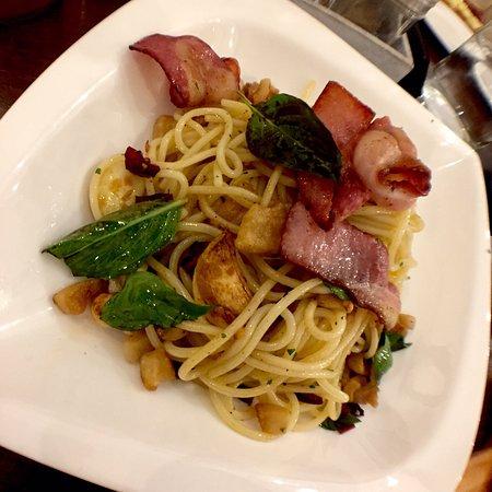 Roast & Bake Cafe and Dessert